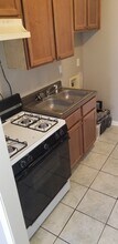 1345 Halcomb Ln in Memphis, TN - Foto de edificio - Building Photo