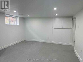 43 Norwich Rd in Hamilton, ON - Building Photo - Building Photo