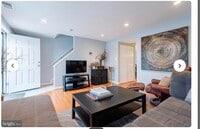 1234 E Madison St photo'