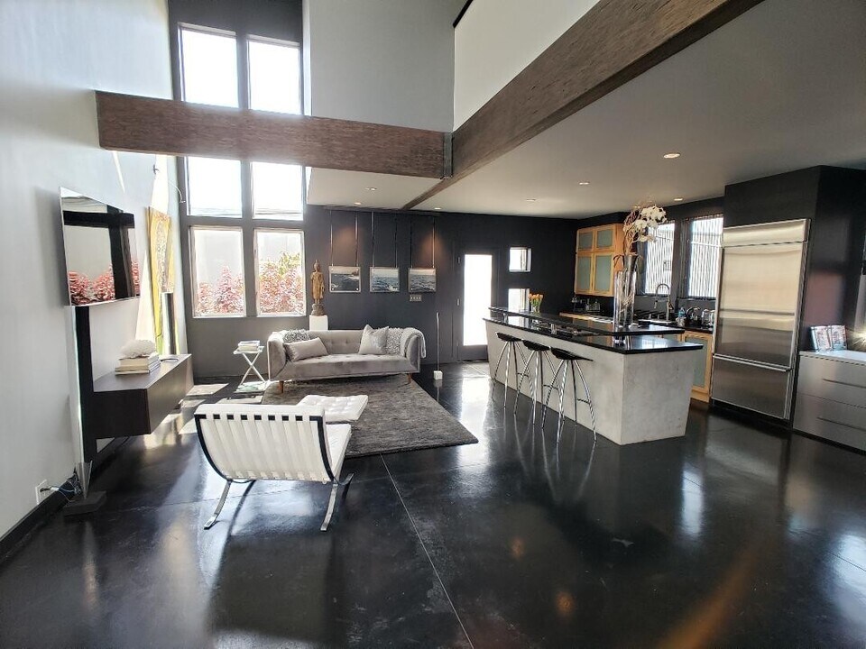 505 Lancaster St in Oakland, CA - Building Photo