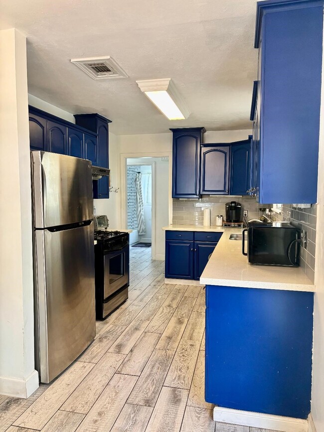 property at 1911 Tabor St