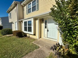 2728 Janice Lynn Ct in Chesapeake, VA - Building Photo