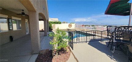 2560 Deer Season St in Henderson, NV - Building Photo - Building Photo