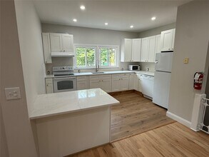 554 Main St in Beacon, NY - Building Photo - Building Photo