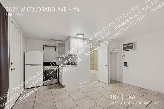 3626 W Colorado Ave in Colorado Springs, CO - Foto de edificio - Building Photo