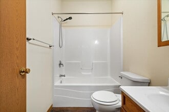 9656 Spur Line Ct in Terre Haute, IN - Building Photo - Building Photo