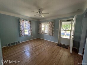 1939 Bonner St in Ferndale, MI - Building Photo - Building Photo