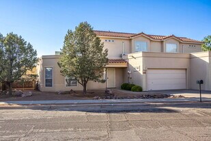 2353 Saturn Cir in Las Cruces, NM - Building Photo