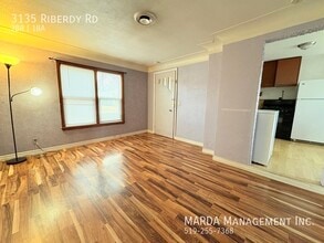 3135 Riberdy Rd in Windsor, ON - Building Photo - Building Photo