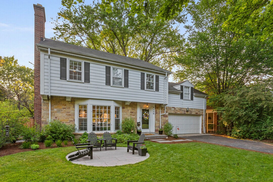9526 Lawndale Ave in Evanston, IL - Building Photo