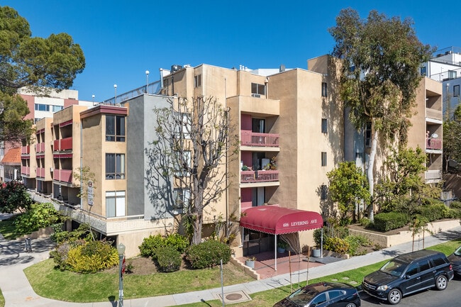 Levering Apartments