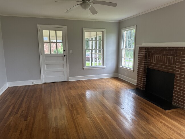 145 Riverside Dr in Milledgeville, GA - Building Photo - Building Photo