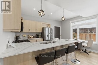 3 Marshall Ln in St Catharines, ON - Building Photo - Building Photo