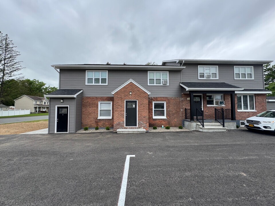 2950 Hamburg St, Unit 4 in Schenectady, NY - Building Photo