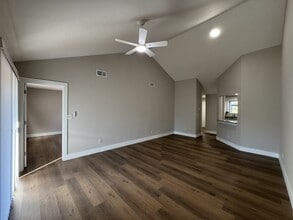 198 White Fawn Dr, Unit 198 White Fawn Drive in Daytona Beach, FL - Building Photo - Building Photo