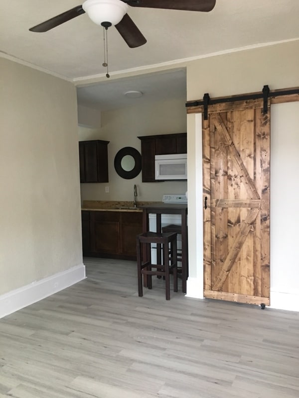 property at 23 S Hollywood Ave
