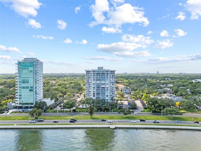 2611 Bayshore Blvd in Tampa, FL - Building Photo - Building Photo