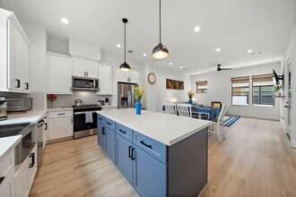 2331 Eagle St in Houston, TX - Building Photo - Building Photo