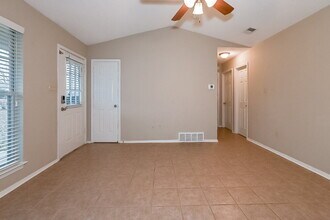 4210 Brighton Dr in Horn Lake, MS - Building Photo - Building Photo