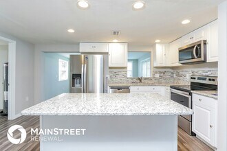 6232 Murdock Ave in Sarasota, FL - Building Photo - Building Photo