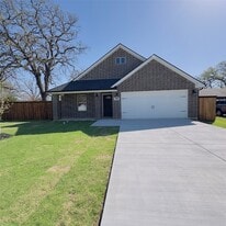 1022 Cheyenne Rd in Dallas, TX - Building Photo