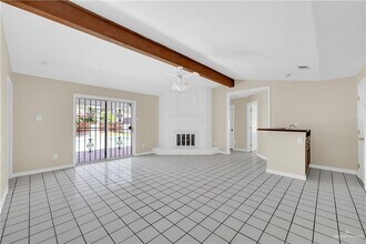 25 N 1st St in McAllen, TX - Building Photo - Building Photo