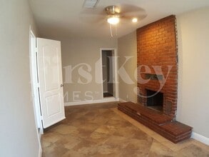 2316 E Dori Ave in Las Vegas, NV - Building Photo - Building Photo