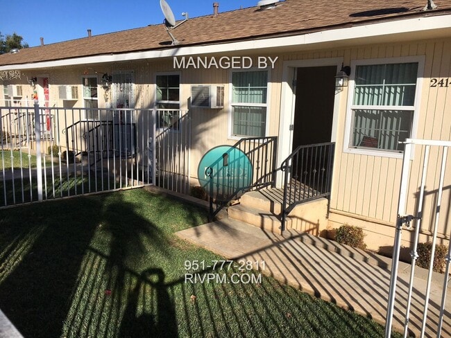 24140 Atwood Ave in Moreno Valley, CA - Building Photo - Building Photo