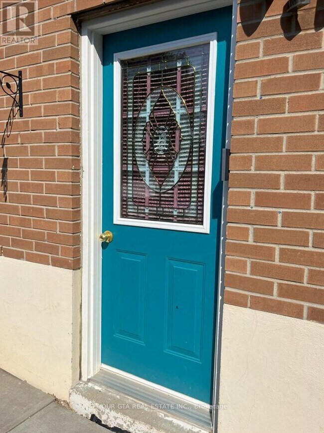 147 Bonham Blvd in Mississauga, ON - Building Photo - Building Photo