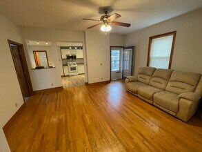 21 Court St in Groton, MA - Building Photo - Building Photo