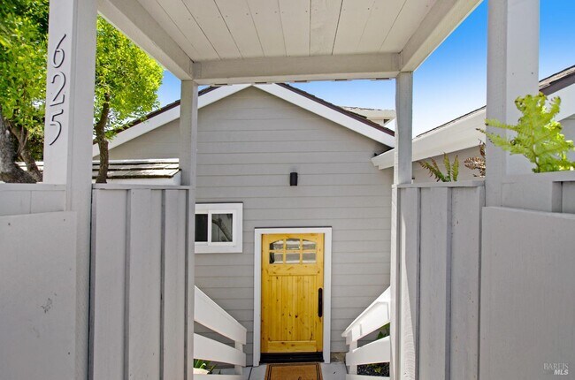 625 CA-1 in Bodega Bay, CA - Building Photo - Building Photo