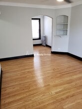 5544 W Leland Ave, Unit 1C in Chicago, IL - Foto de edificio - Building Photo
