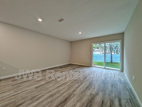 9838 Morgan Marsh Ct in Jacksonville, FL - Building Photo - Building Photo