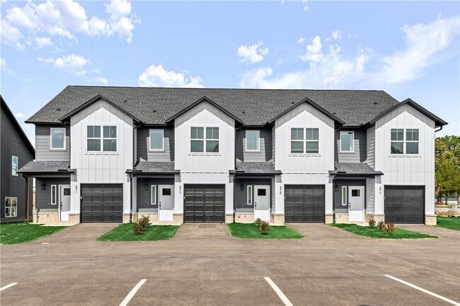 547 W Pickens Rd in Pea Ridge, AR - Building Photo - Building Photo