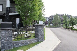 175 Panatella Hill NW in Calgary, AB - Building Photo - Building Photo
