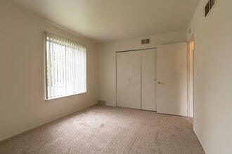 Lexington Manor in Brighton, MI - Building Photo - Interior Photo