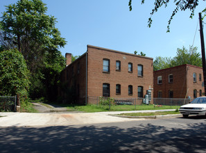 4912 Nash St NE in Washington, DC - Foto de edificio - Building Photo