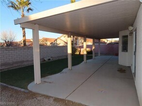 676 Hitchen Post Dr in Henderson, NV - Building Photo - Building Photo