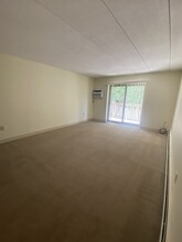 980 Main St, Unit 121 in Woburn, MA - Building Photo - Building Photo