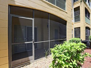 11480 Villa Grand in Ft. Myers, FL - Foto de edificio - Building Photo