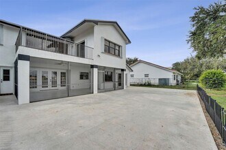 10225 SW 20th St in Davie, FL - Building Photo - Building Photo