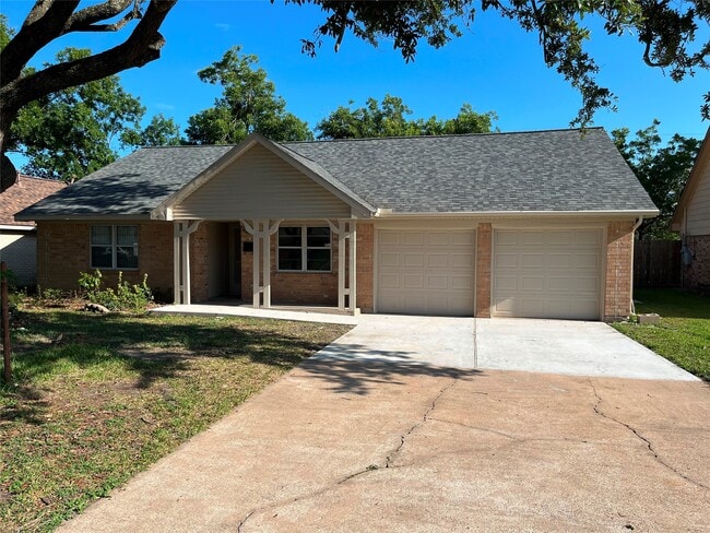 property at 2726 Pickerton Dr