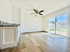 2912 E Brookside Ct in Ontario, CA - Foto de edificio - Building Photo