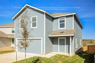 3306 Rock Ml Dm in San Antonio, TX - Foto de edificio - Building Photo