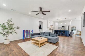 1834 Atlas Dr in Dallas, TX - Building Photo - Building Photo