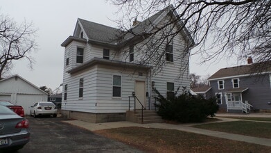 154 S Franklin St in Whitewater, WI - Building Photo - Building Photo