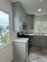 1553 Ridgeley Dr, Unit 1553 in Los Angeles, CA - Building Photo - Building Photo