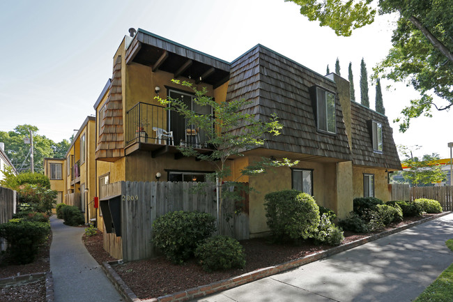 2809-2815 H St in Sacramento, CA - Building Photo - Building Photo