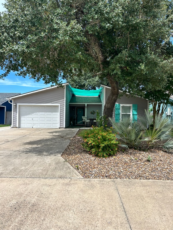 property at 109 Sun Harbor St