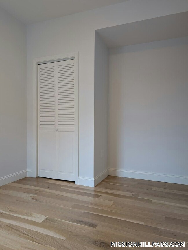 38 Regent St in Boston, MA - Foto de edificio - Building Photo